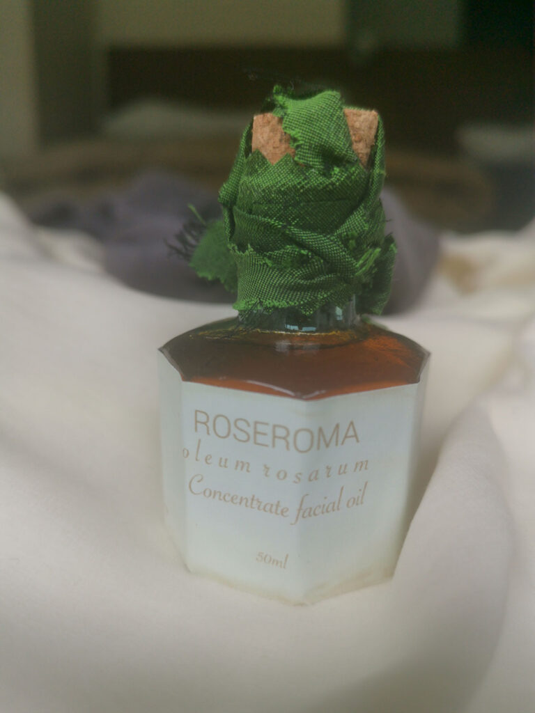 Read more about the article Notes from a Rose-Alchemist on Rose Concentrate